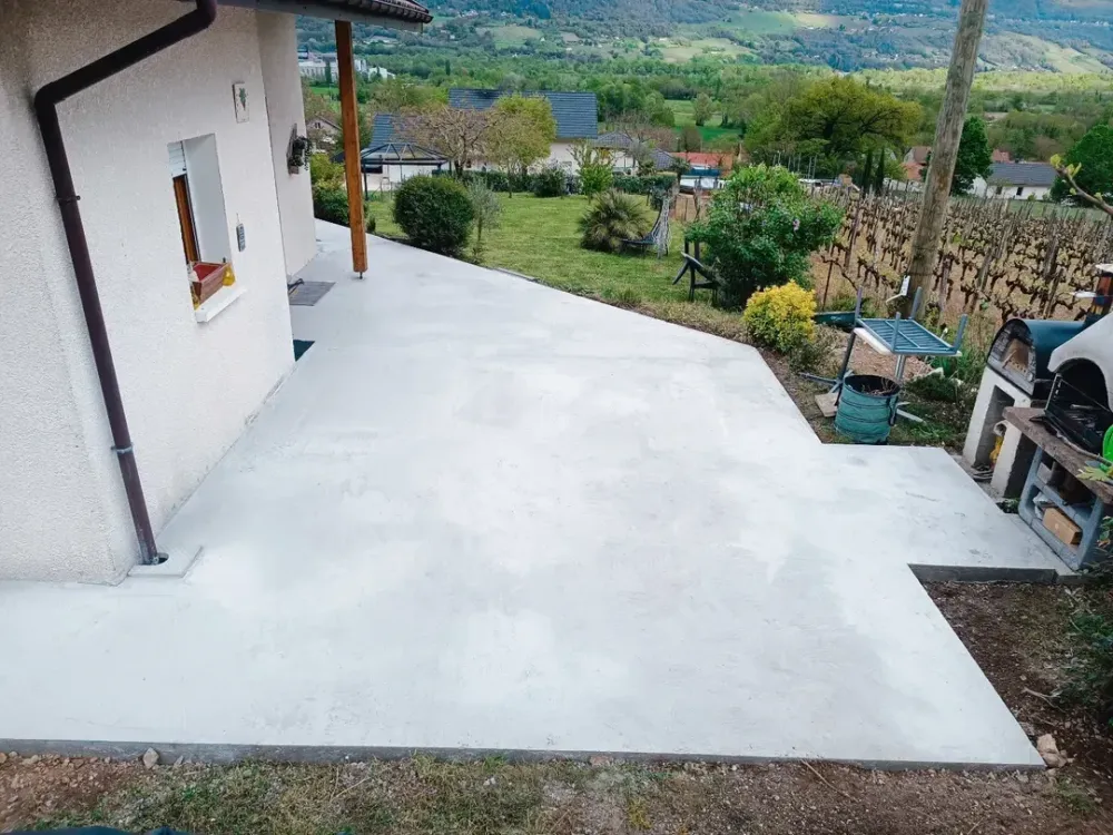 Pose de terrasses et de dalles à Anglefort